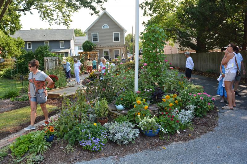Strong turnout for Milton Garden Club’s annual Garden Tour Cape Gazette